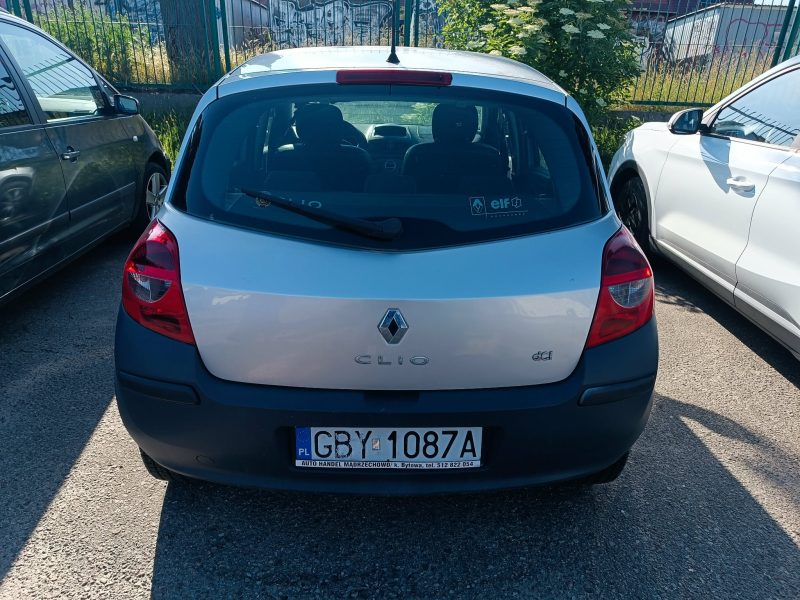 Syndyk sprzeda Renault Clio III 1.5 dCi
