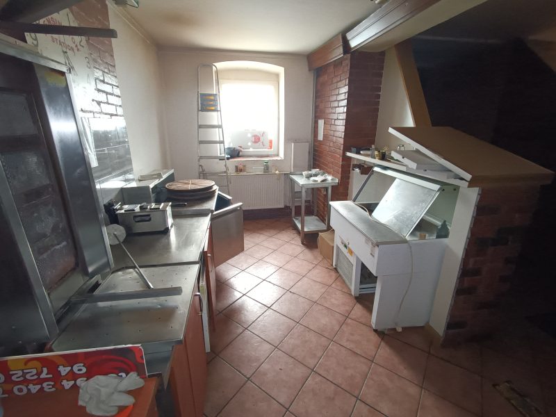 Syndyk sprzeda lokal niemieszkalny użytkowy położony w Koszalinie 152,70 m2